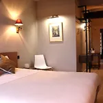 拉伯特瑞酒店 住宿加早餐酒店 Souvigny
